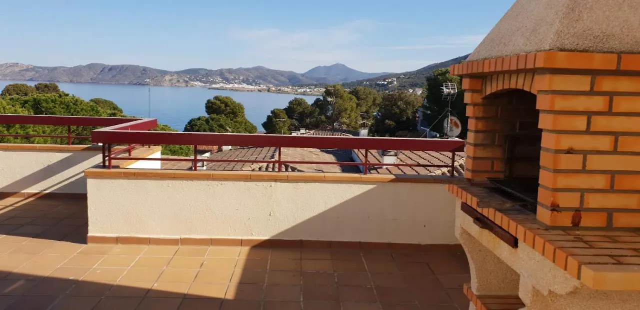 Holiday home Preciosa Casa Con Piscina De Agua Salada Y Aire Acondicionado Villa Llanca Spain
